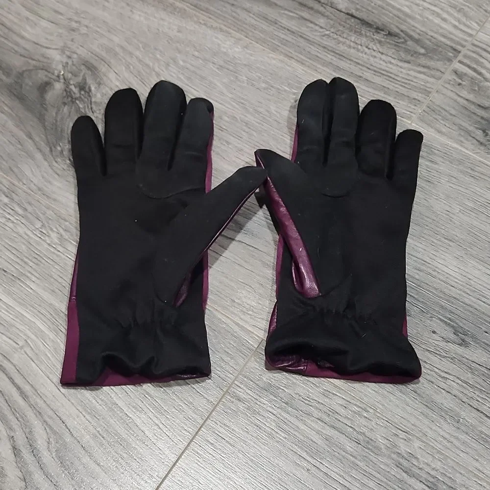 EUC Lord&Taylor Eggplant Purple Suede&Lamb Leather Driving Gloves